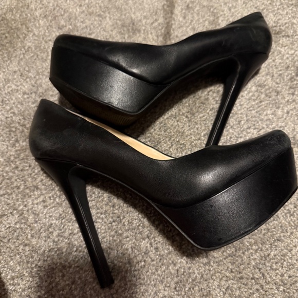 Jessica Simpson pumps - Picture 2 of 2